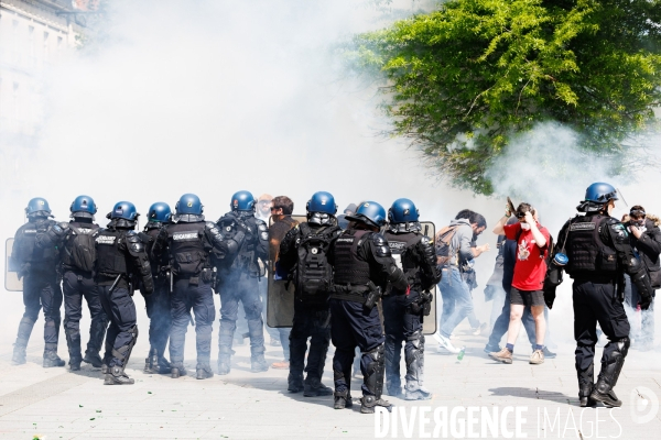 Manifestation du 1er mai à Nantes