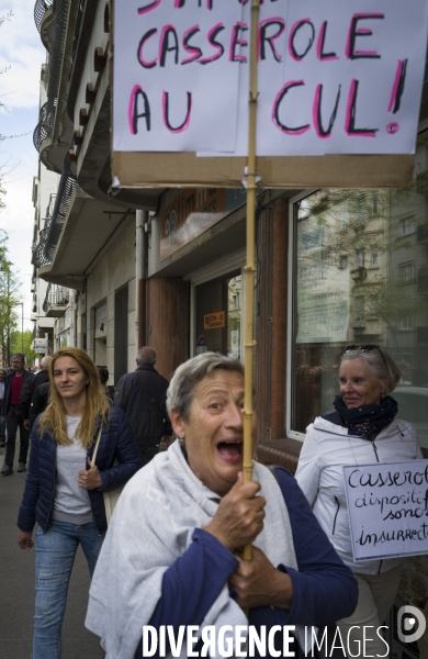 Premier Mai, muguet slogans et casseroles..