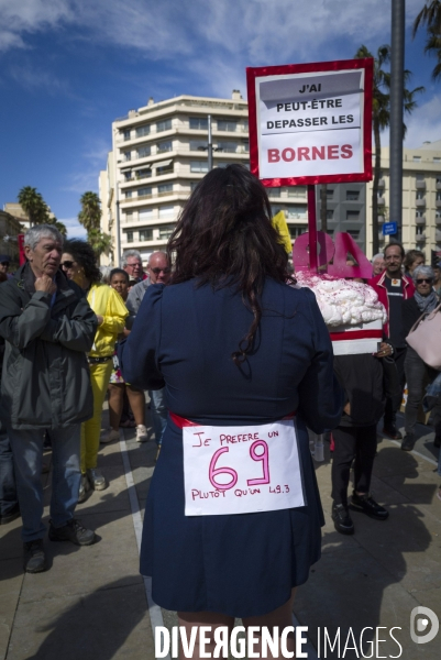 Premier Mai, muguet slogans et casseroles..