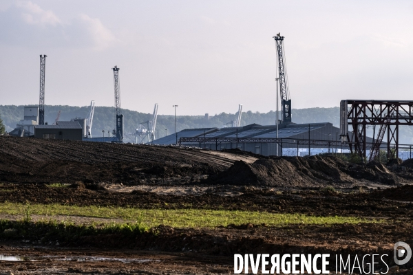 Reconversion du site de l ancienne raffinerie Pétroplus de Petit-Couronne en Seine-Maritime