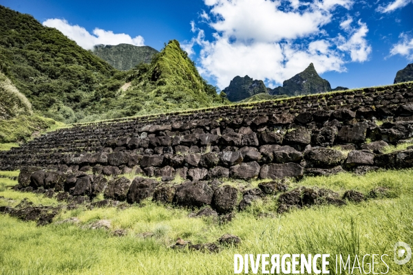 Barrage hydroelectrique de la vallee de la Papenoo (Ile de Tahiti)