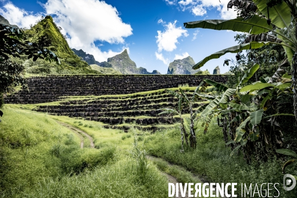 Barrage hydroelectrique de la vallee de la Papenoo (Ile de Tahiti)