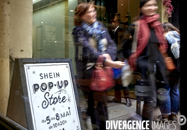 SHEIN , pop up store éphémère à Paris