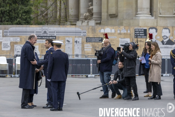 Emmanuel Macron préside la cérémonie du 8 mai.