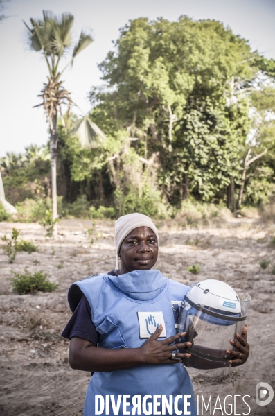 Deminage en casamance, senegal.