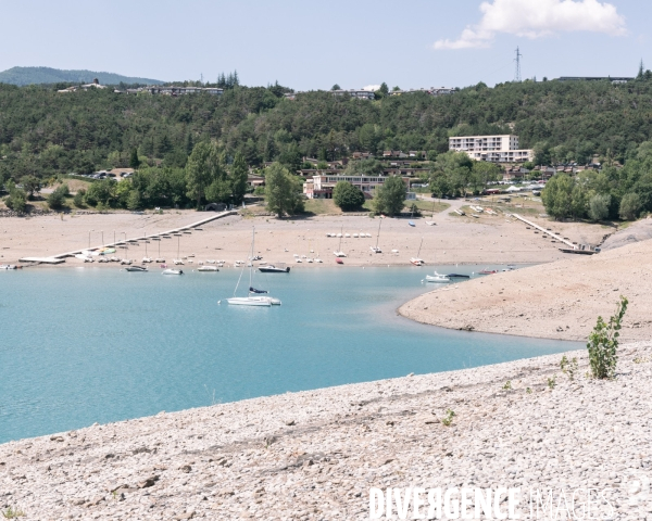 Secheresse lac de Serre Poncon