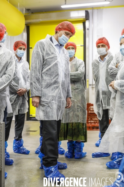 Arnaud Montbourg visite le pole agroalimentaire du Technopole Agropole d Agen et l usine Lechef