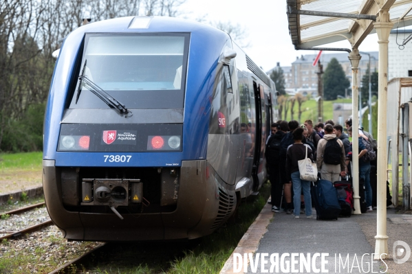 Train TER corrèzien. Brive Ussel