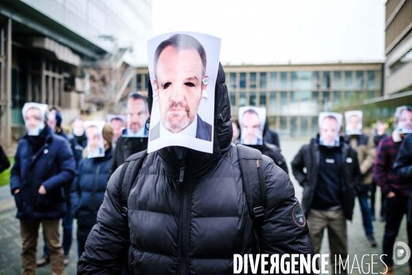 Manifestation de salaries de Canal+ contre le licenciement de Stephane Guy