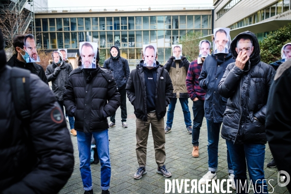 Manifestation de salaries de Canal+ contre le licenciement de Stephane Guy