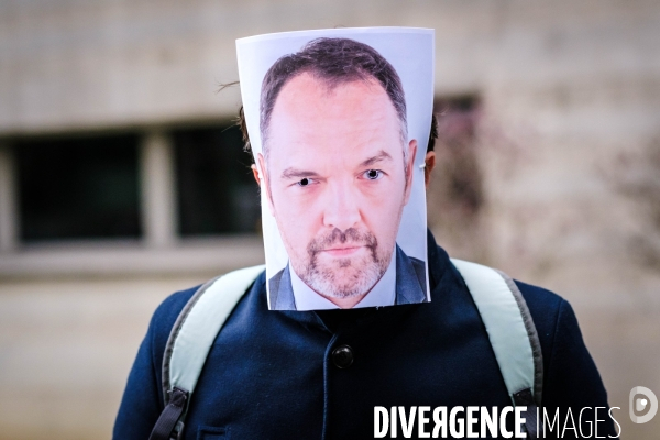 Manifestation de salaries de Canal+ contre le licenciement de Stephane Guy