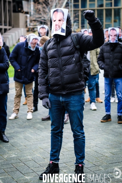 Manifestation de salaries de Canal+ contre le licenciement de Stephane Guy