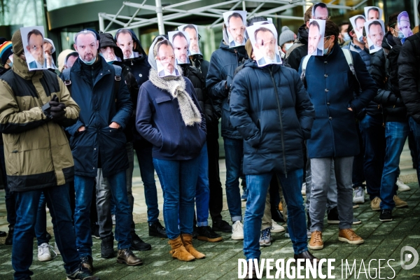 Manifestation de salaries de Canal+ contre le licenciement de Stephane Guy
