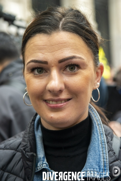 Rassemblement en soutien aux salarié·e·s grévistes de Vertbaudet