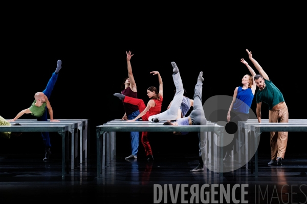 One Flat Thing, reproduced / William Forsythe / Ballet de l Opéra de Lyon