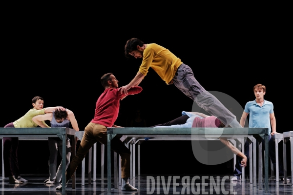 One Flat Thing, reproduced / William Forsythe / Ballet de l Opéra de Lyon
