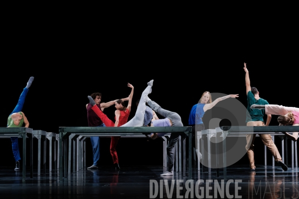 One Flat Thing, reproduced / William Forsythe / Ballet de l Opéra de Lyon