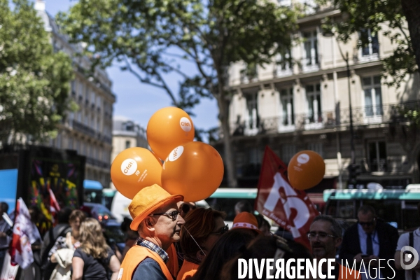 Rassemblement intersyndical contre la reforme des lycees professionnels