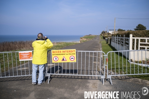 Erosion du littoral et de la falaise a Criel sur Mer en Seine Maritime.