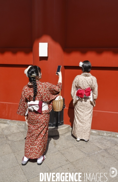 Asakusa et son temple senso-ji a tokyo