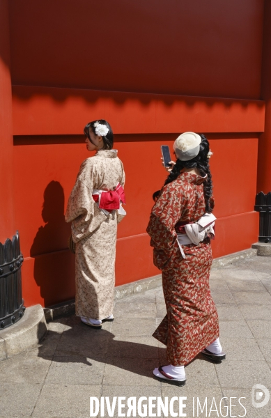 Asakusa et son temple senso-ji a tokyo