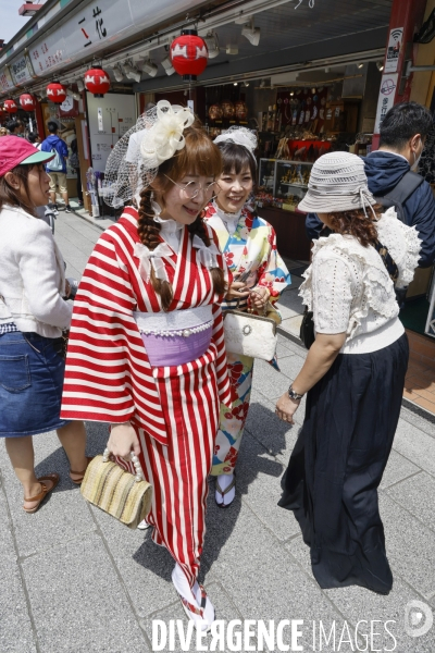 Asakusa et son temple senso-ji a tokyo