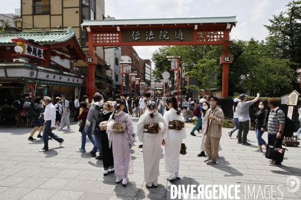 Asakusa et son temple senso-ji a tokyo