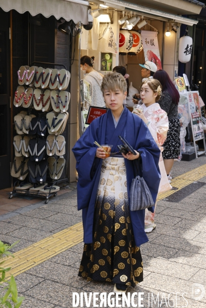 Asakusa et son temple senso-ji a tokyo