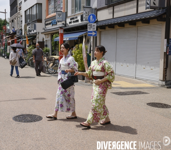 Asakusa et son temple senso-ji a tokyo