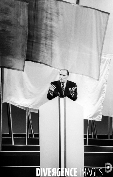 Meeting de François Mitterrand à Rennes