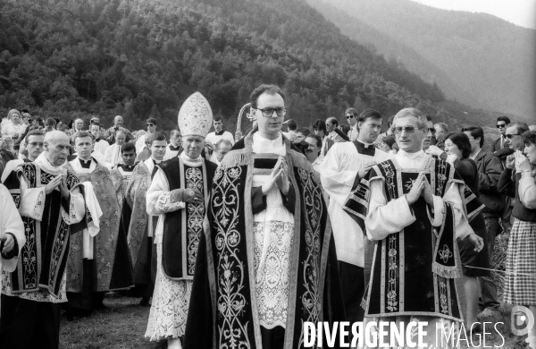 Séminaire traditionaliste d Ecône, Fraternité Saint Pie X