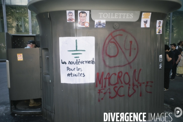 Fra - manifestation retraites 14 - paris