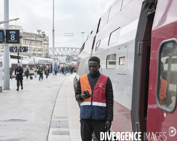 Gare du Nord, contrleur du Thalys pour Amsterdam.