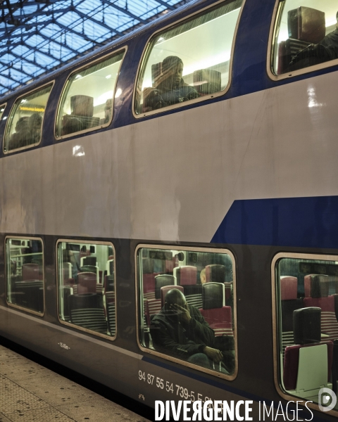 Gare du Nord, TER au départ pour Compîègne