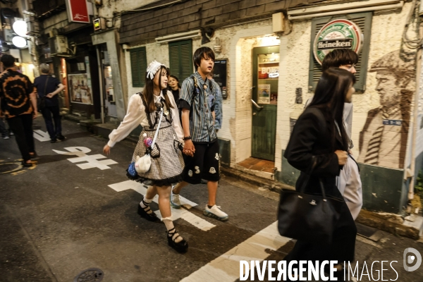 Le quartier golden gai a tokyo