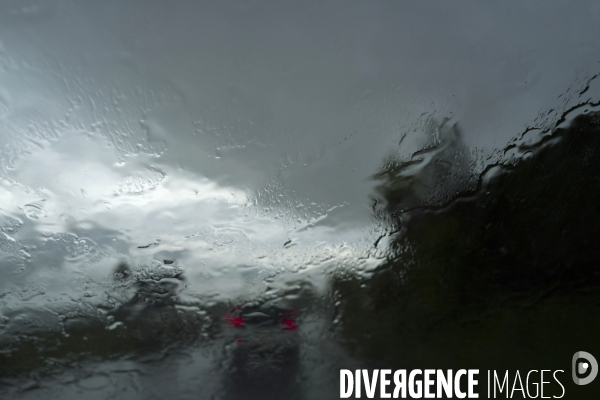 Retraites, pluie et secheresse