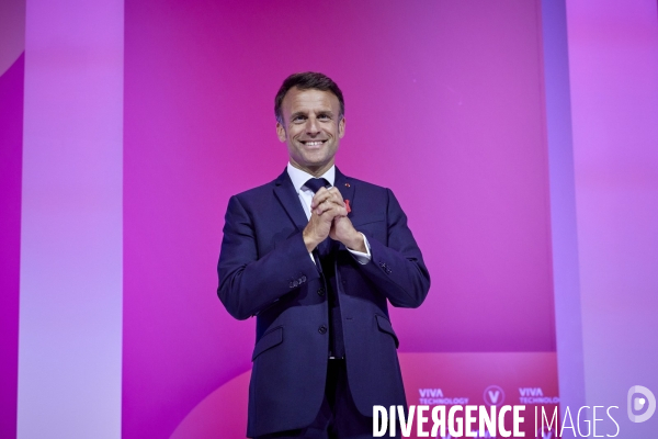 Emmanuel Macron sur la scène de Vivatech