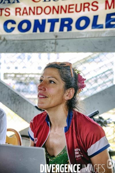 200 nanas sur 200km