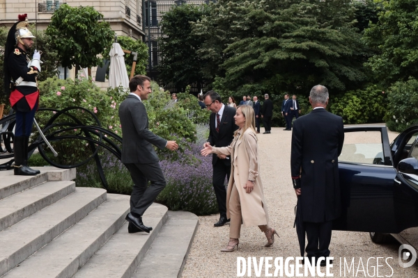 Macron - meloni