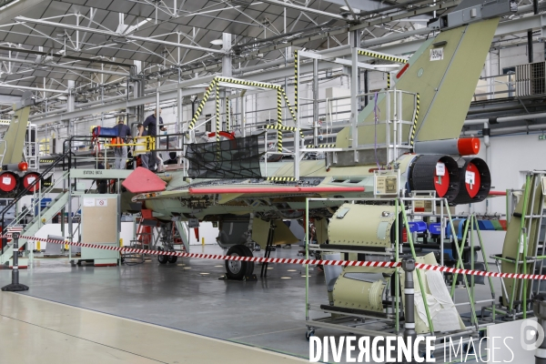 Construction du Rafale chez Dassault Aviation à Mérignac
