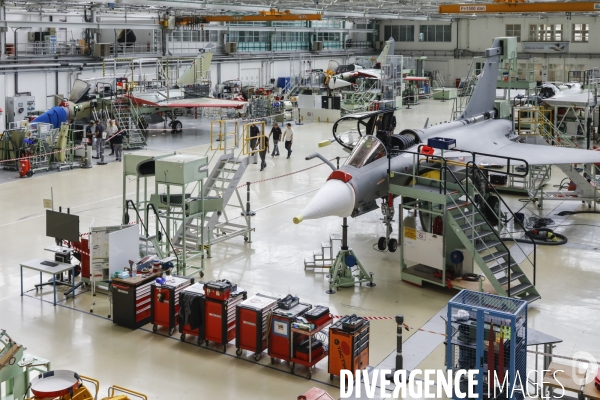 Construction du Rafale chez Dassault Aviation à Mérignac