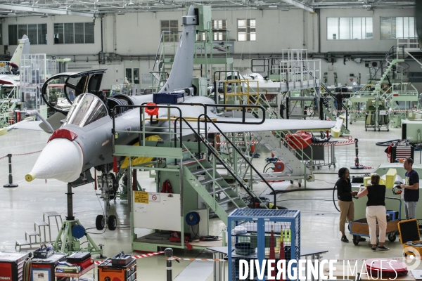 Construction du Rafale chez Dassault Aviation à Mérignac