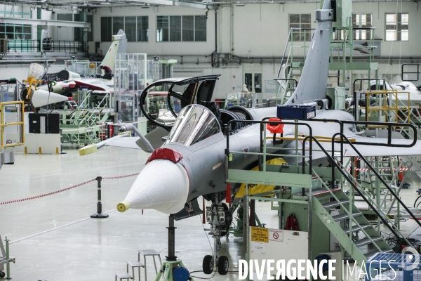 Construction du Rafale chez Dassault Aviation à Mérignac