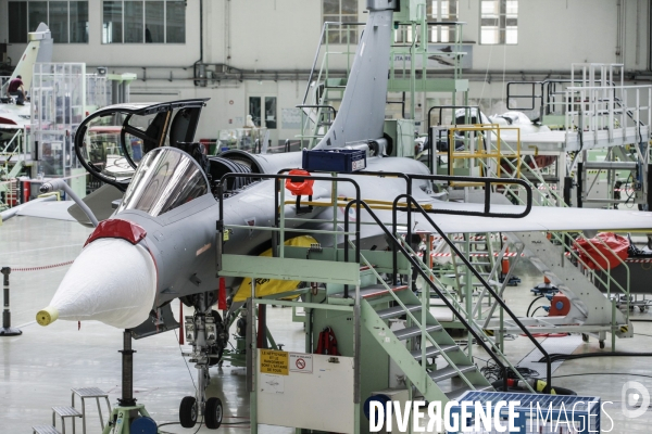 Construction du Rafale chez Dassault Aviation à Mérignac