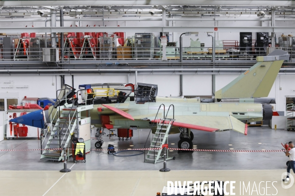 Construction du Rafale chez Dassault Aviation à Mérignac