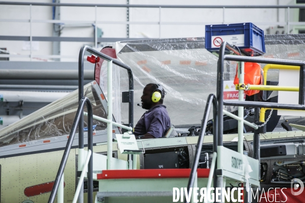 Construction du Rafale chez Dassault Aviation à Mérignac