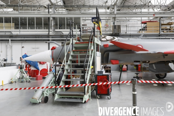 Construction du Rafale chez Dassault Aviation à Mérignac