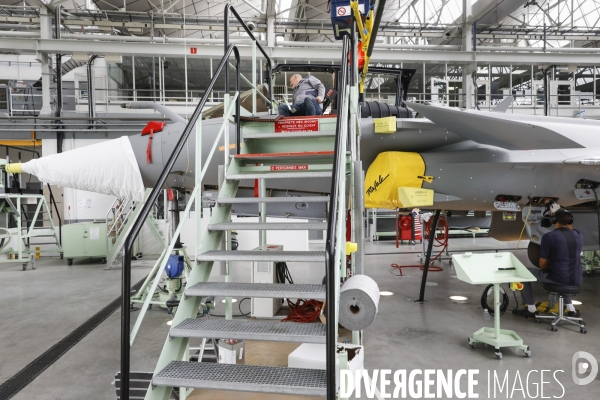 Construction du Rafale chez Dassault Aviation à Mérignac
