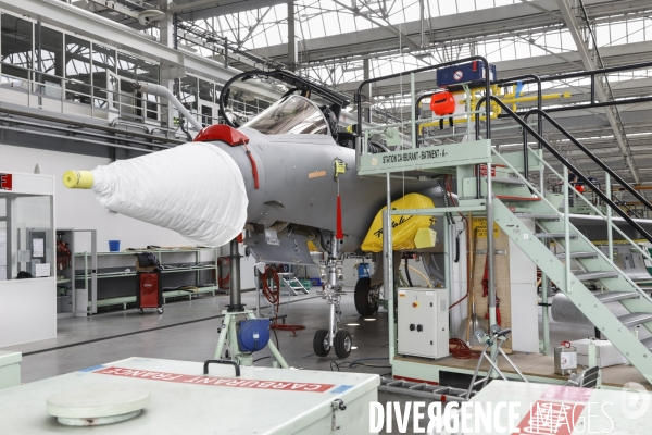 Construction du Rafale chez Dassault Aviation à Mérignac