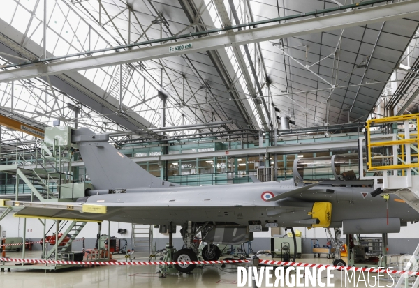 Construction du Rafale chez Dassault Aviation à Mérignac